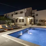 Poolhouse Domus *