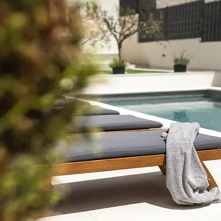 Poolhouse Domus