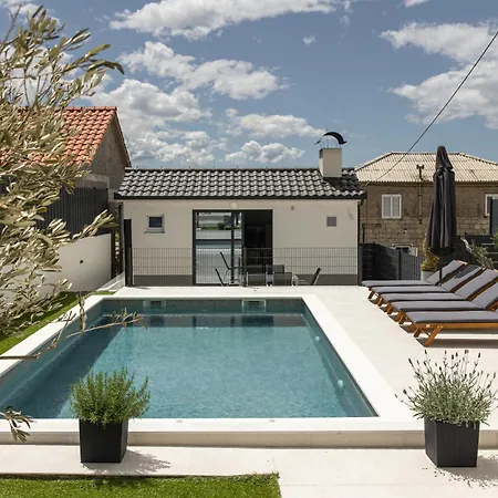 Poolhouse Domus * Solin