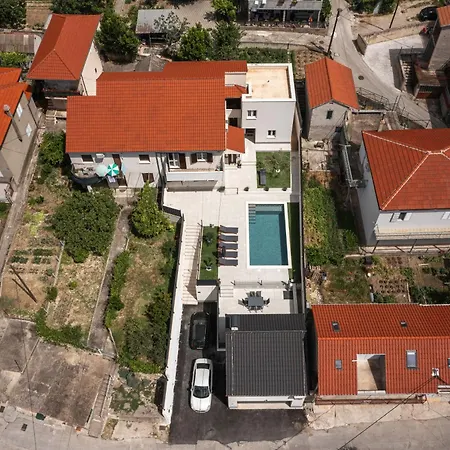 Poolhouse Domus Casa de Férias