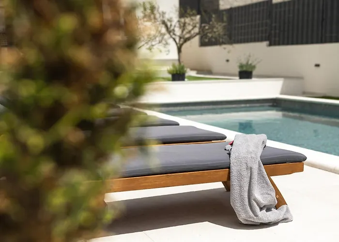 Poolhouse Domus