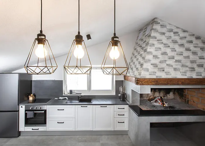 Semesterbostad Poolhouse Domus *