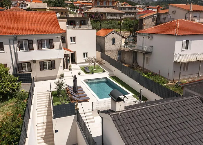 Poolhouse Domus * Solin